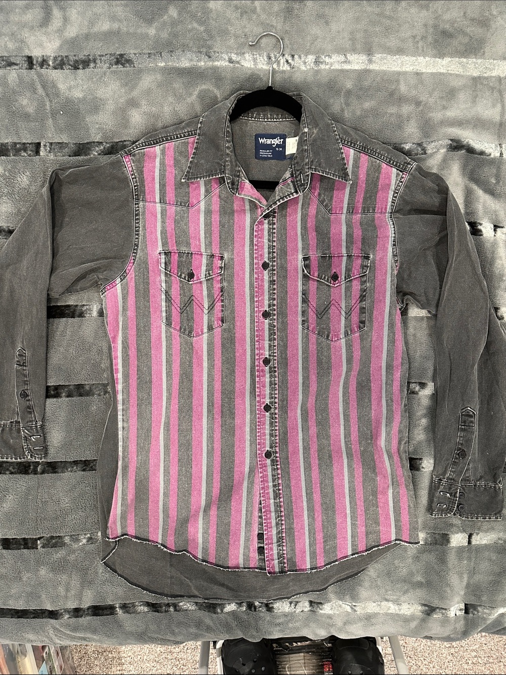 Vintage Wrangler Men’s Gray & Purple Striped Brushpopper Western Shirt 16x34